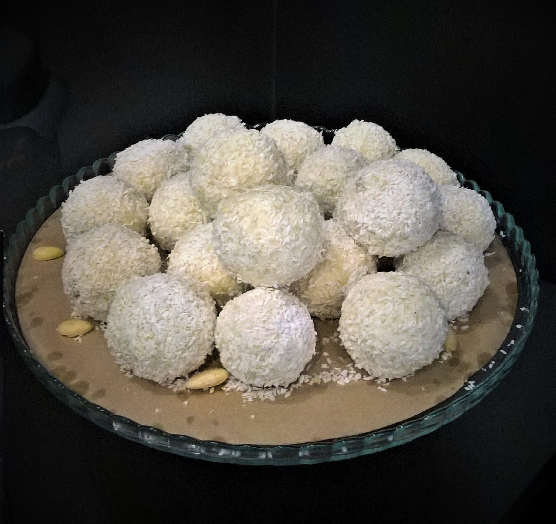 Rafaello - przepis na kokosowe, wegańskie kulki mocy