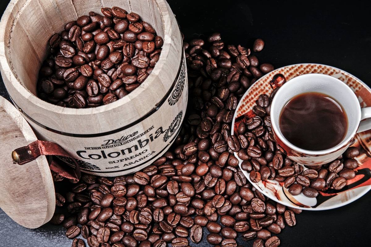 Bulletproof coffee, czyli po co pić kawę z  masłem?